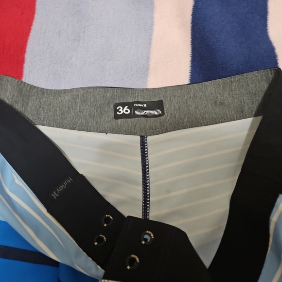 SWIMMING SHORTS - Picture 3 of 7